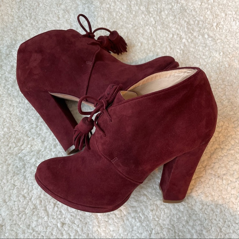 Cole Haan Burgundy Suede Tassel Booties. Sz: 8.5
